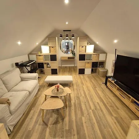 Holiday home Maison Au Pied Du Puy-de-dome Ceyssat